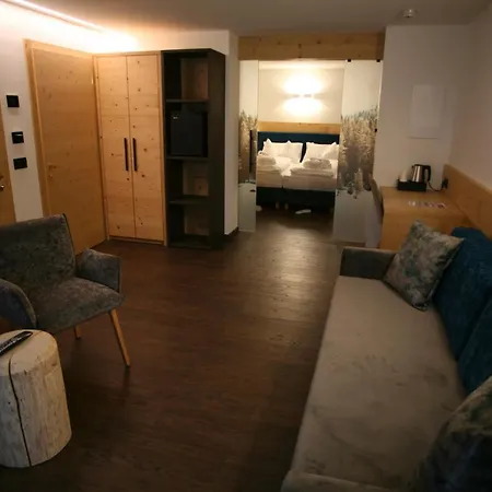 Hotel Alpen Vidi Madonna