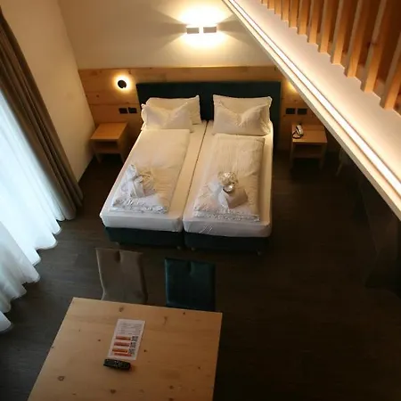 Hotel Alpen Vidi Madonna